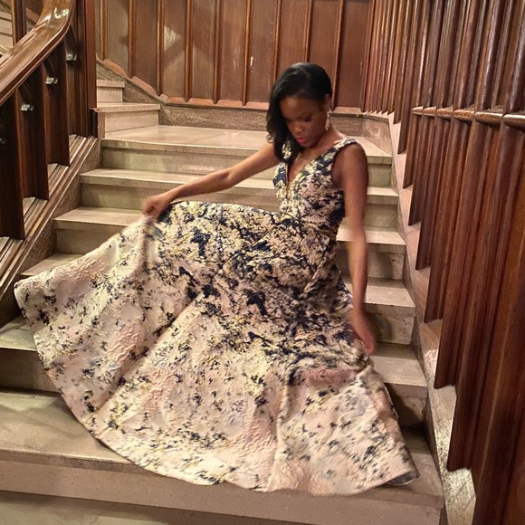 ⭐️ Cecilia Couture Ballgown | Size 4 | Pale Pink, Gold & Navy Accents - Picture 9 of 15